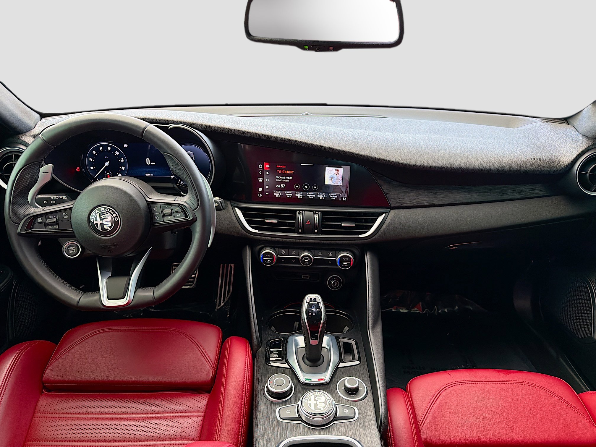 Used 2024 Alfa Romeo Giulia Sprint image 16