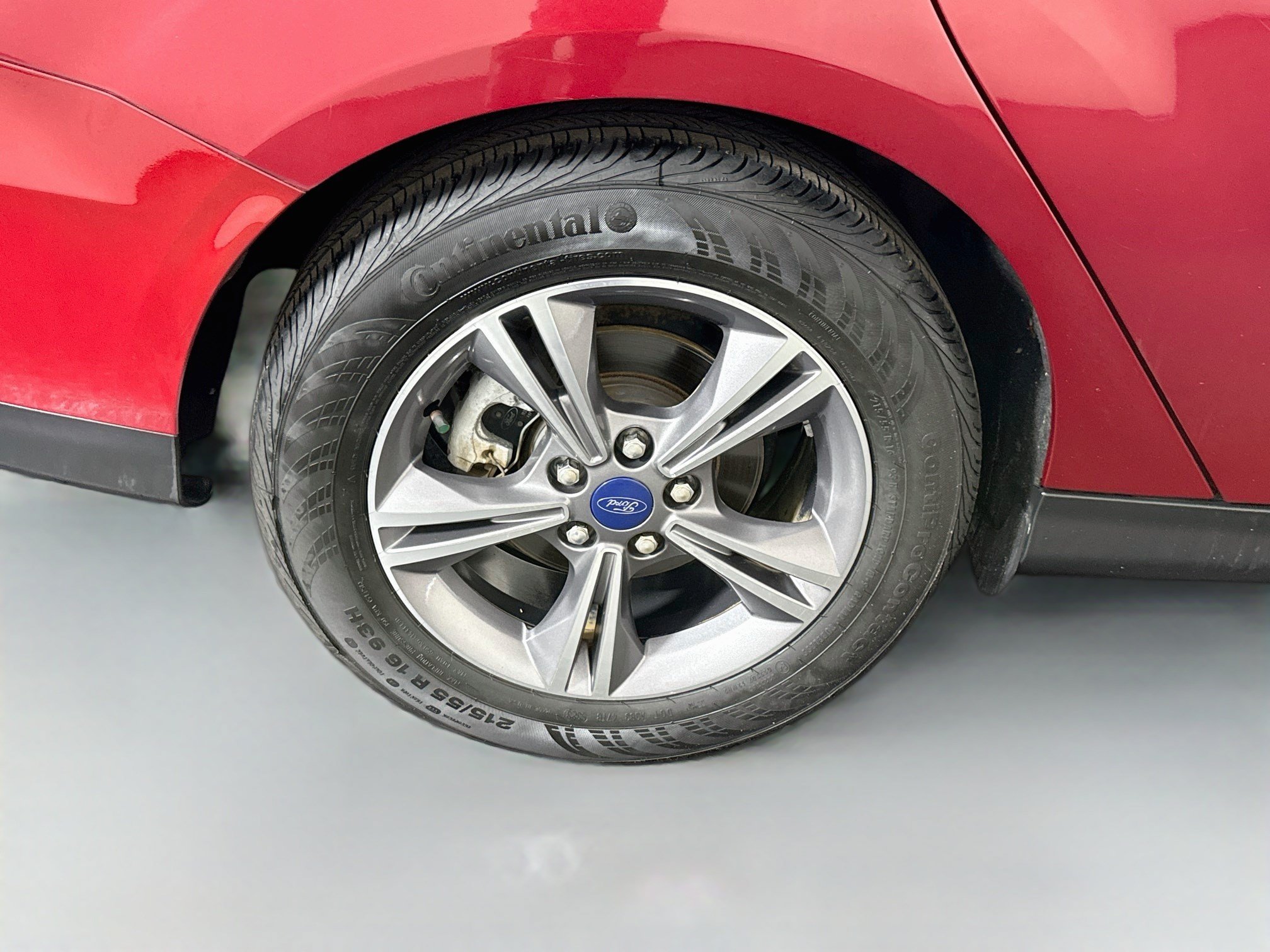 Used 2017 Ford Focus SE FWD image 32