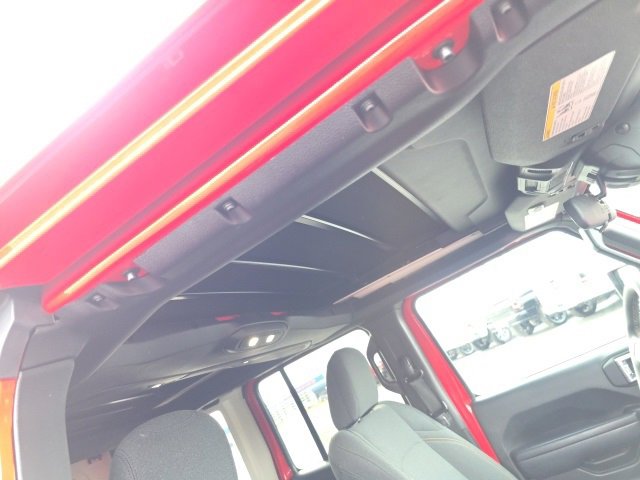 Used 2024 Jeep Wrangler Sport S image 35