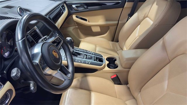 Used 2017 Porsche Macan S image 21