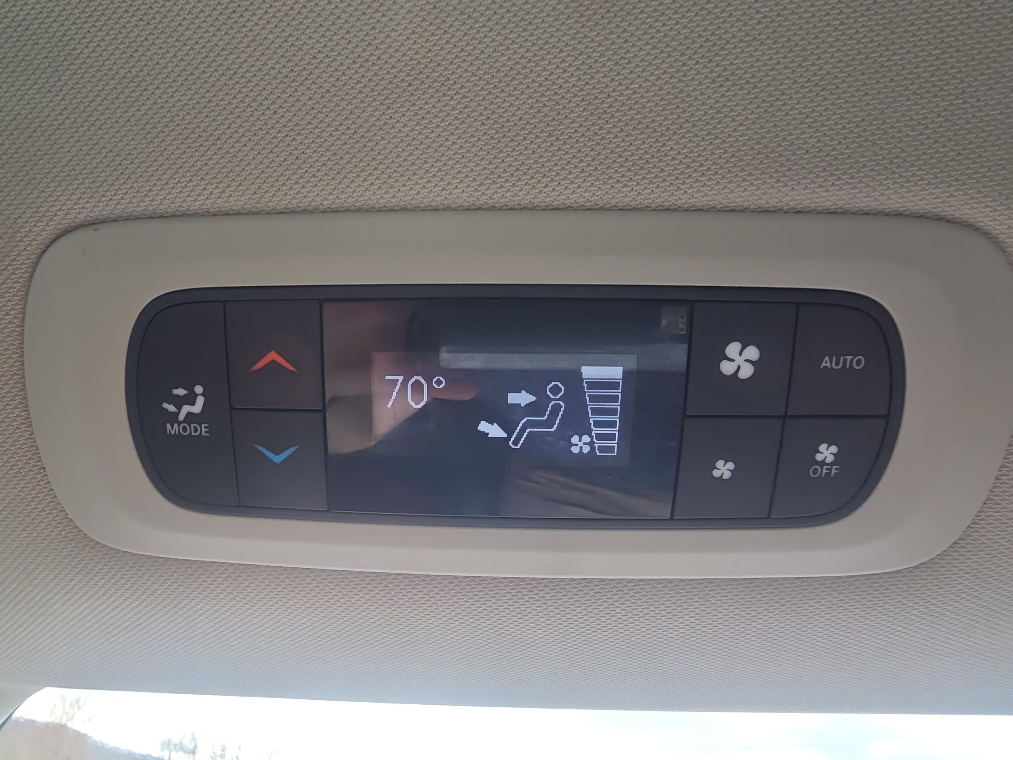 Used 2022 Chrysler Pacifica Touring-L image 16