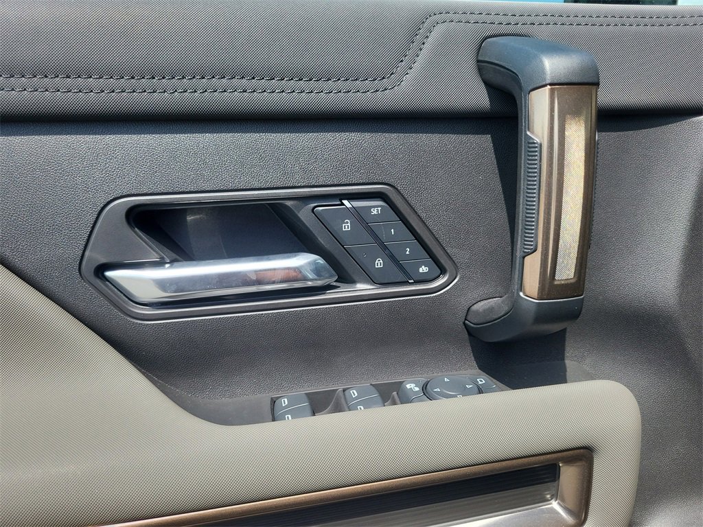 New 2025 GMC Hummer EV 3X image 11