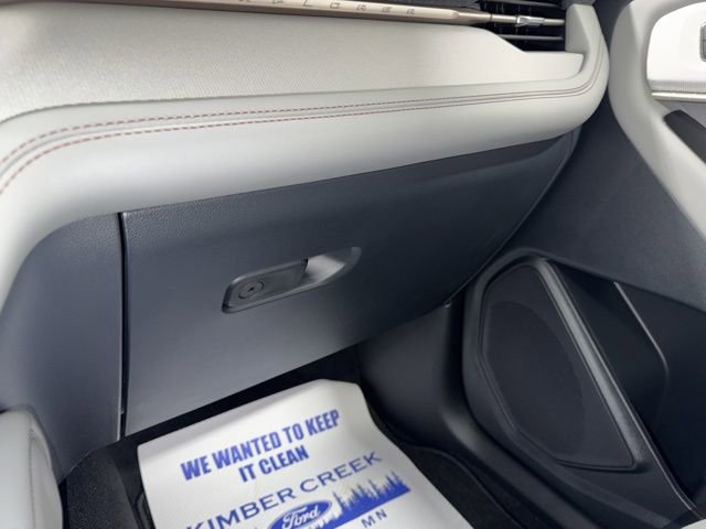 New 2026 Ford Explorer Active w/ Active Comfort Package image 28