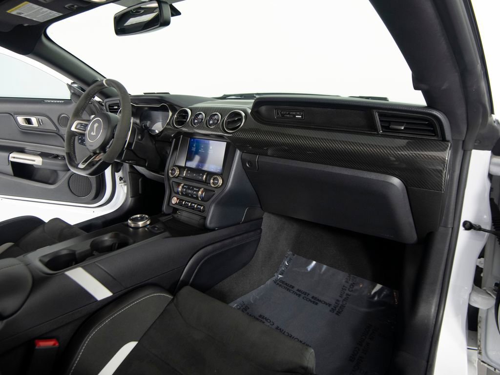 Used 2022 Ford Mustang Shelby GT500 w/ Carbon Fiber Track Pack image 25