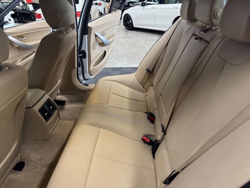 Used 2015 BMW 320i xDrive Sedan image 44