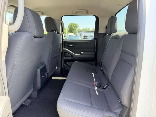 Used 2022 Nissan Frontier S w/ Technology Package AWD/4WD image 13