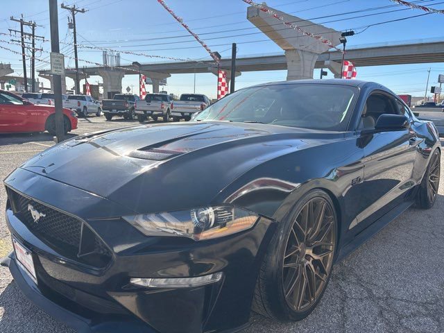 Used 2020 Ford Mustang GT image 3
