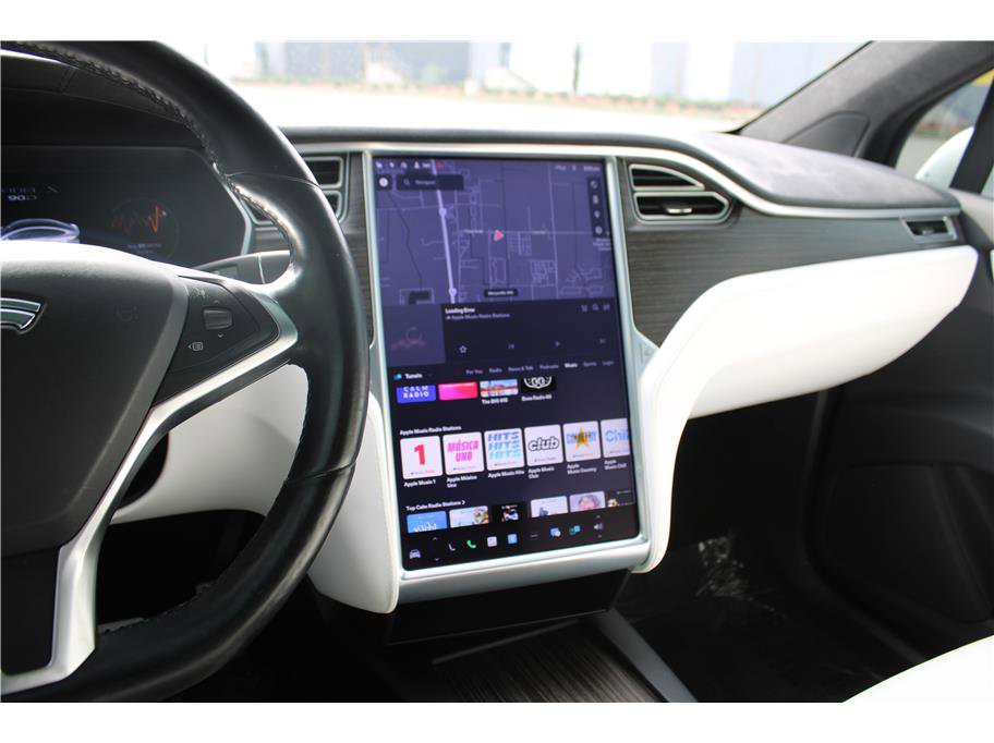 Used 2016 Tesla Model X 90D image 19