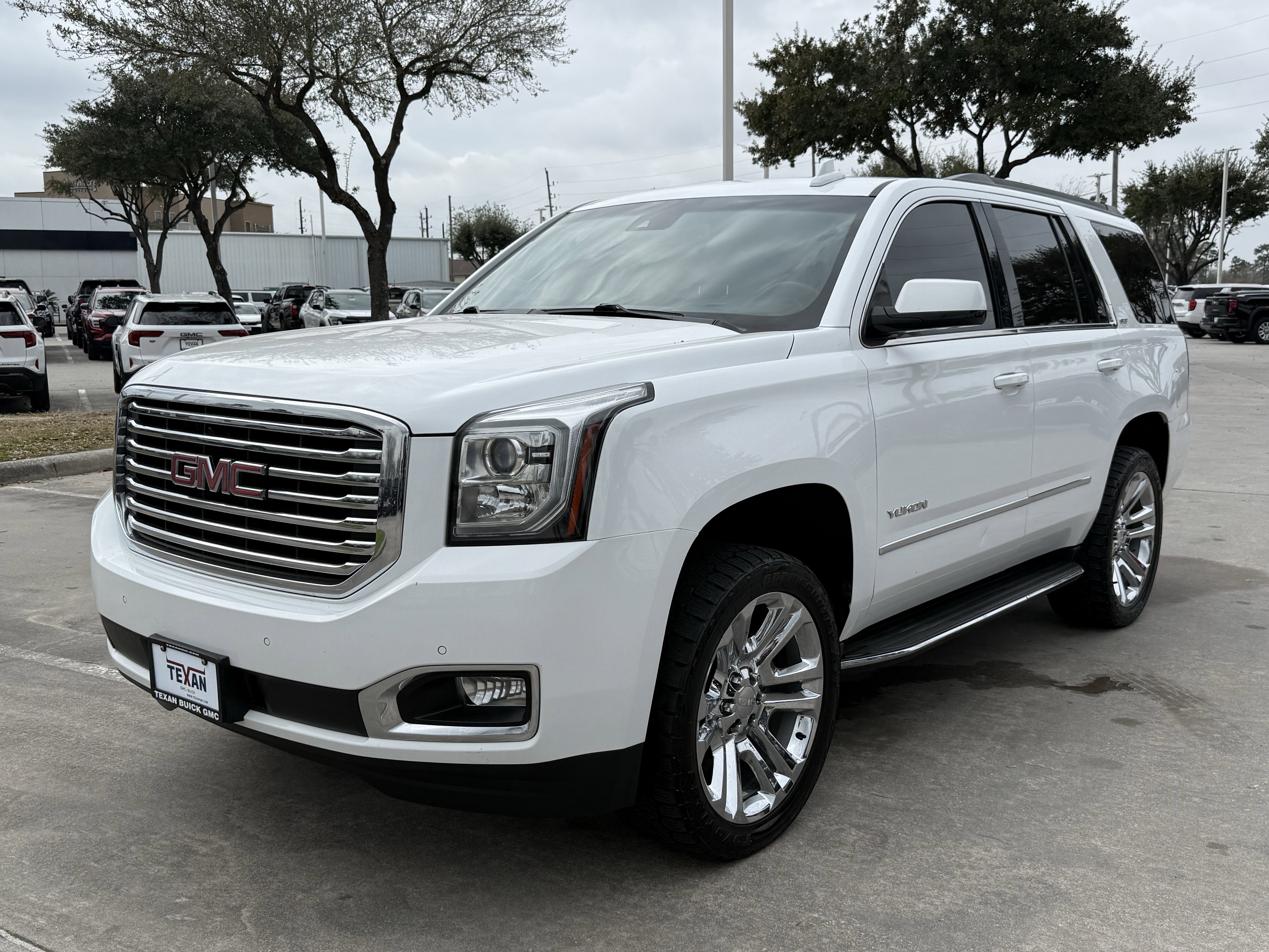 Used 2018 GMC Yukon SLT w/ Premium Edition image 9