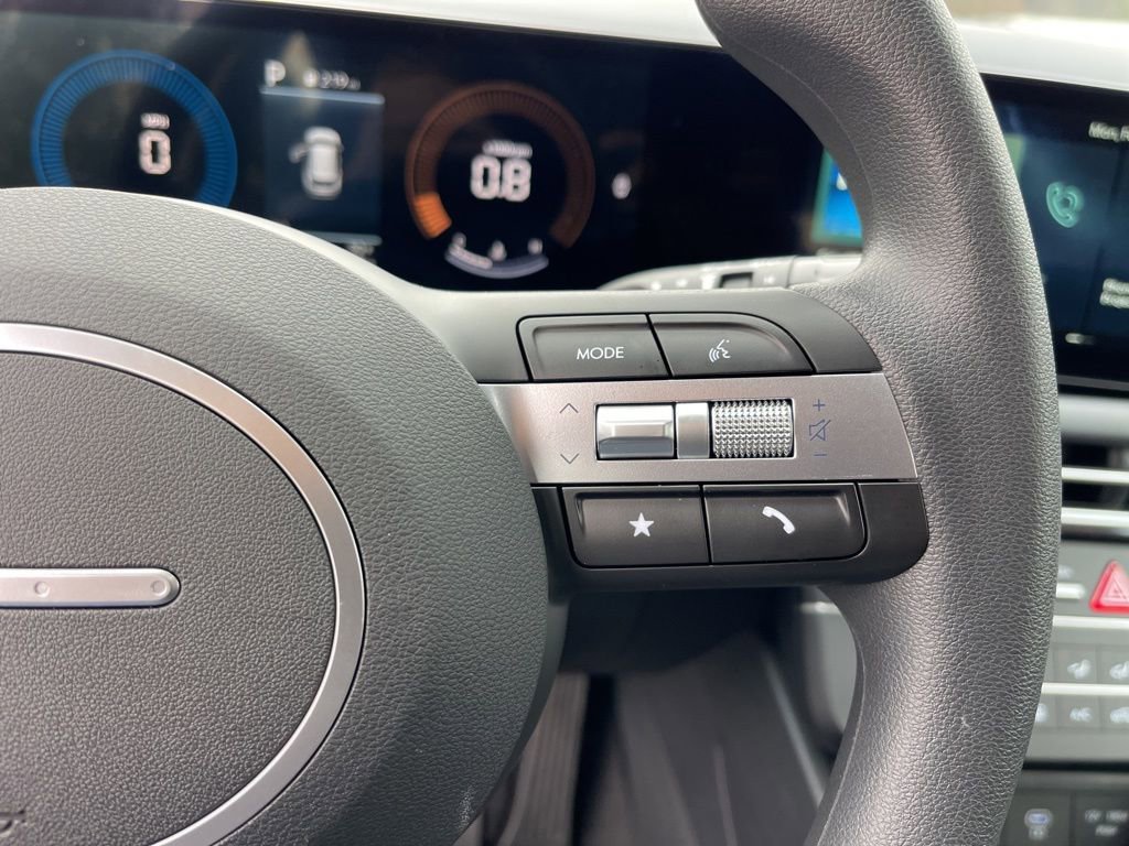 Certified 2026 Hyundai Tucson SE image 21