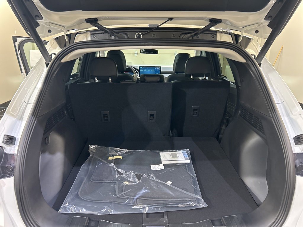Used 2024 Ford Escape Base w/ PHEV Premium Package image 34