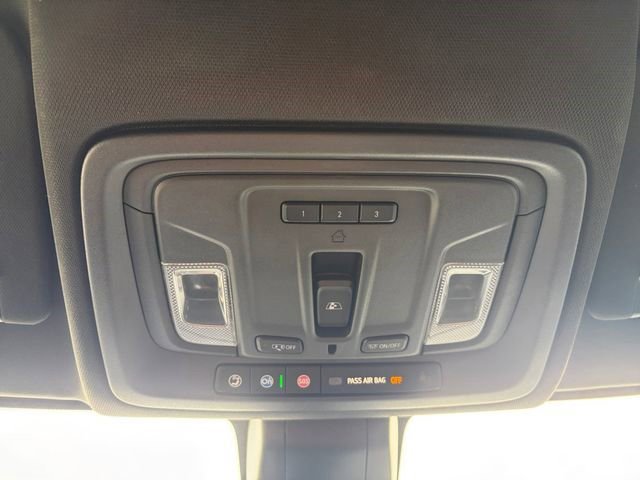 Certified 2021 GMC Sierra 1500 AT4 w/ AT4 Value Package AWD/4WD image 12