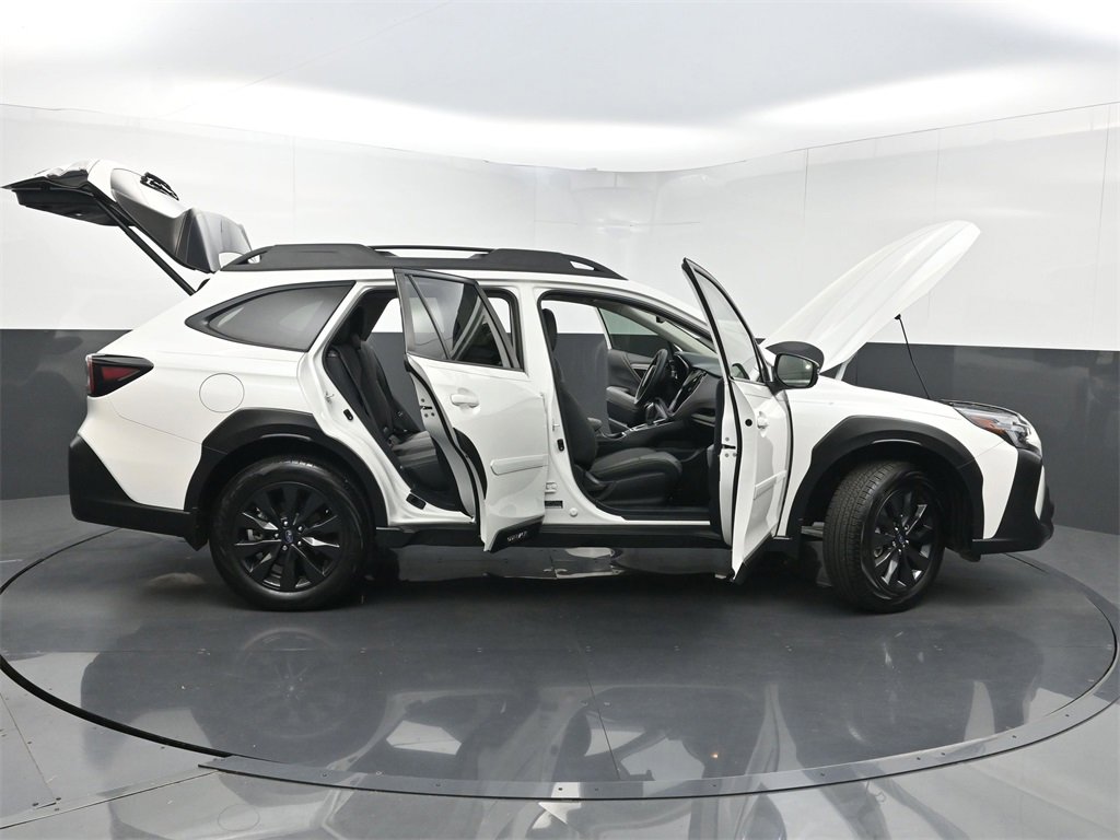 Used 2024 Subaru Outback Onyx Edition image 34