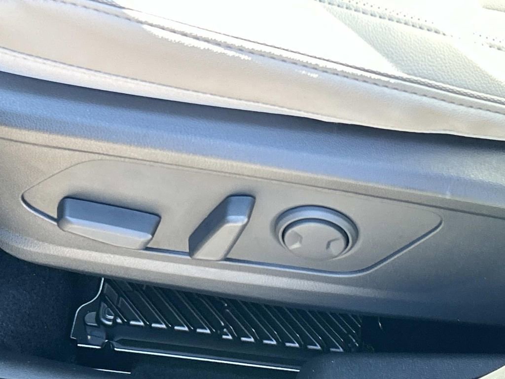 New 2026 Hyundai Tucson Limited image 14