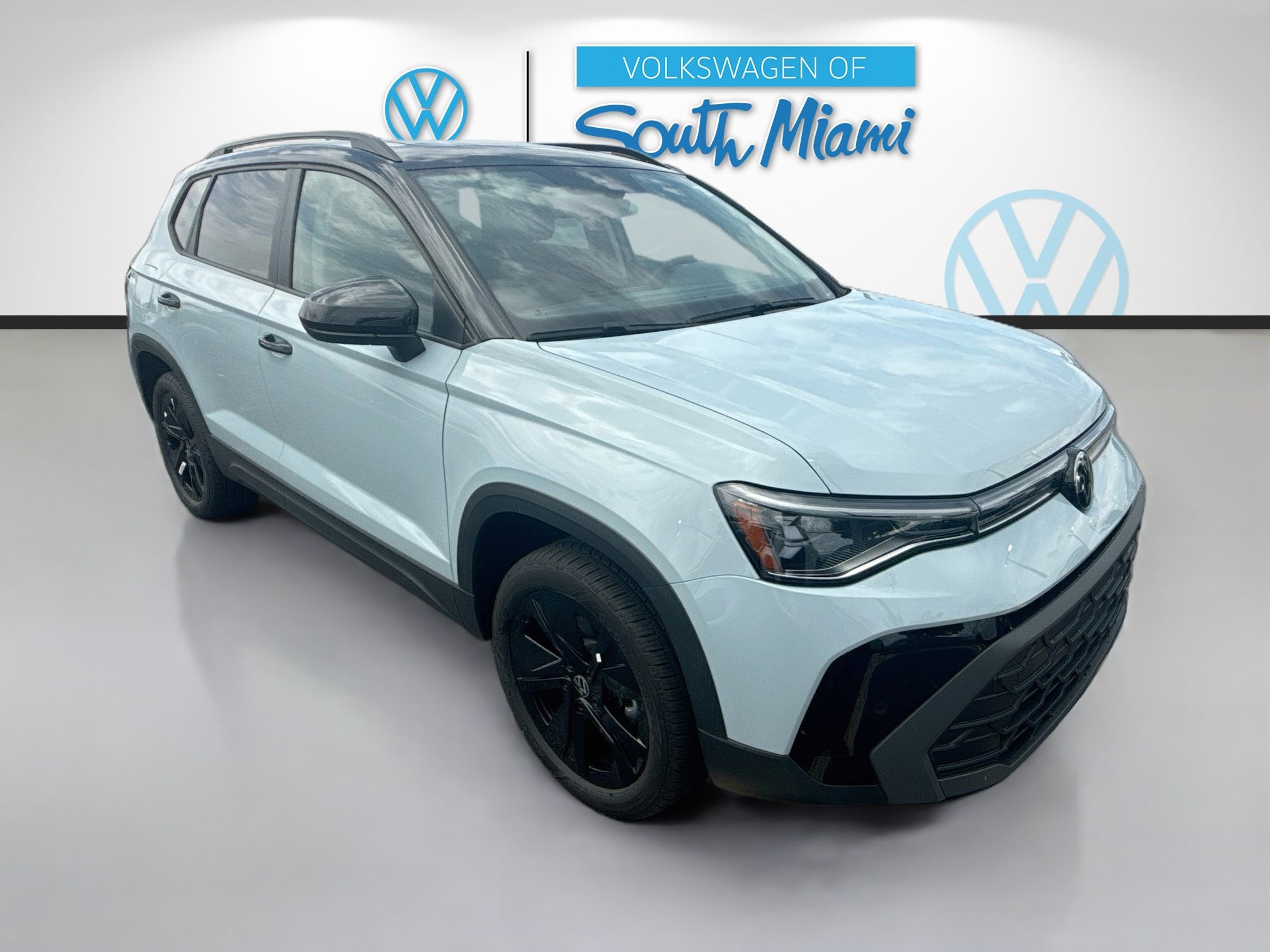Certified 2021 Volkswagen Atlas Cross Sport SE FWD image 1