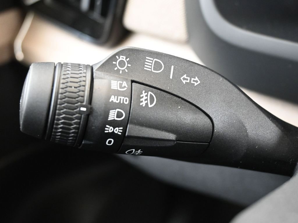 New 2026 Volvo XC90 B6 Plus w/ Protection Package Premier image 31