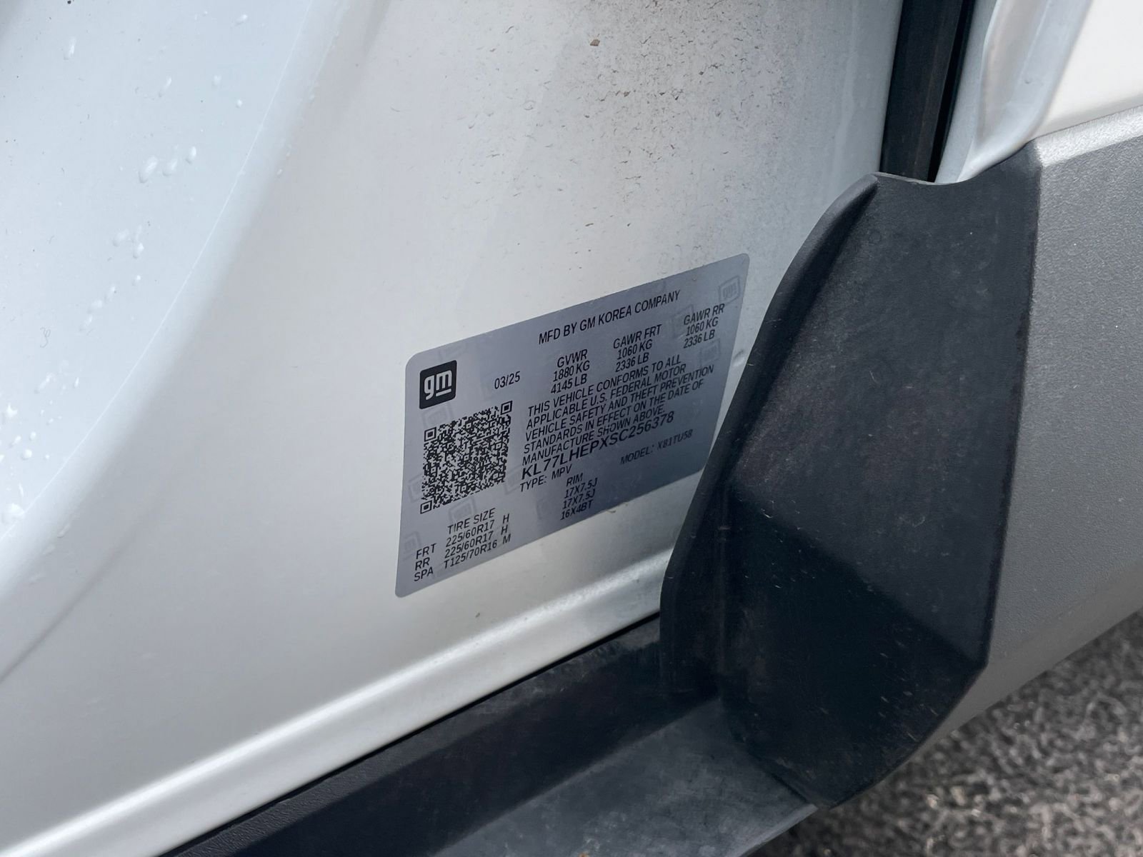 Used 2025 Chevrolet Trax LT image 28