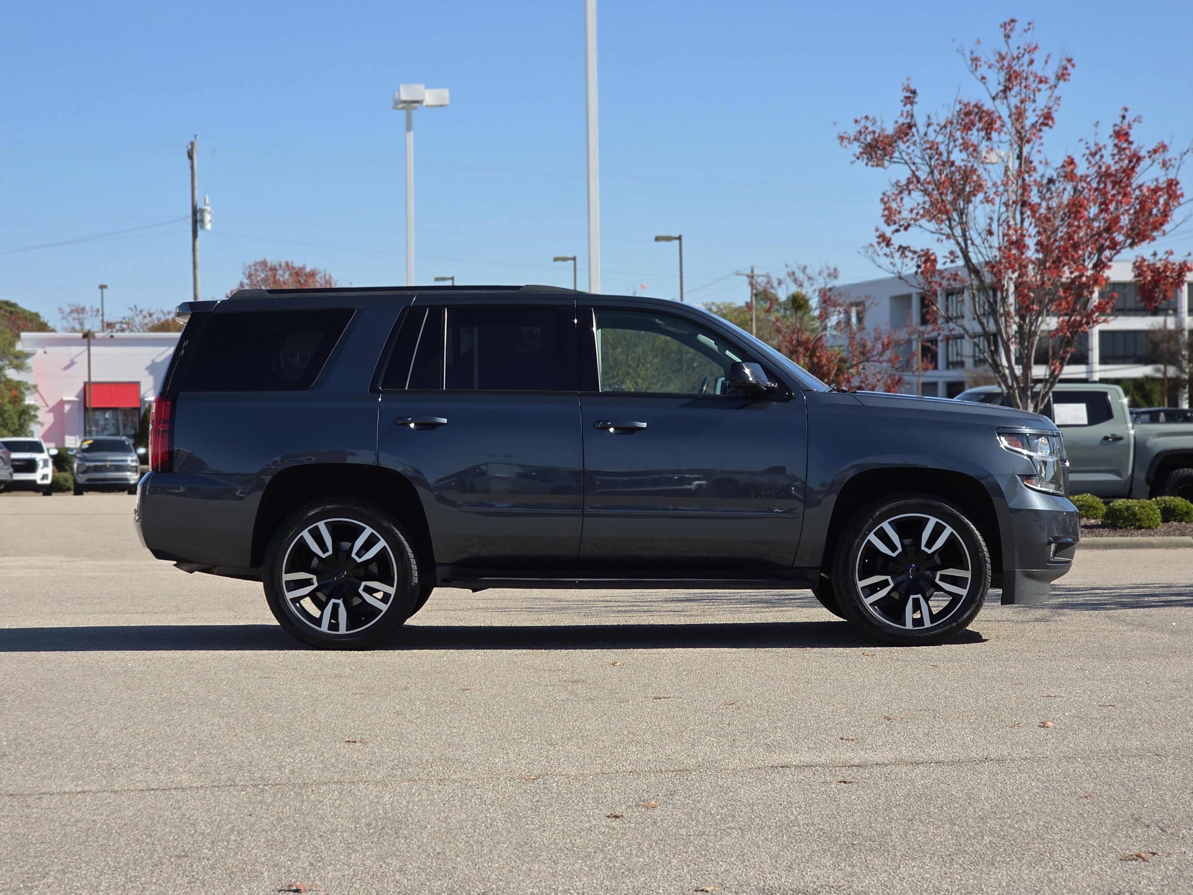 Used 2020 Chevrolet Tahoe Premier w/ RST 6.2L Performance Edition image 9