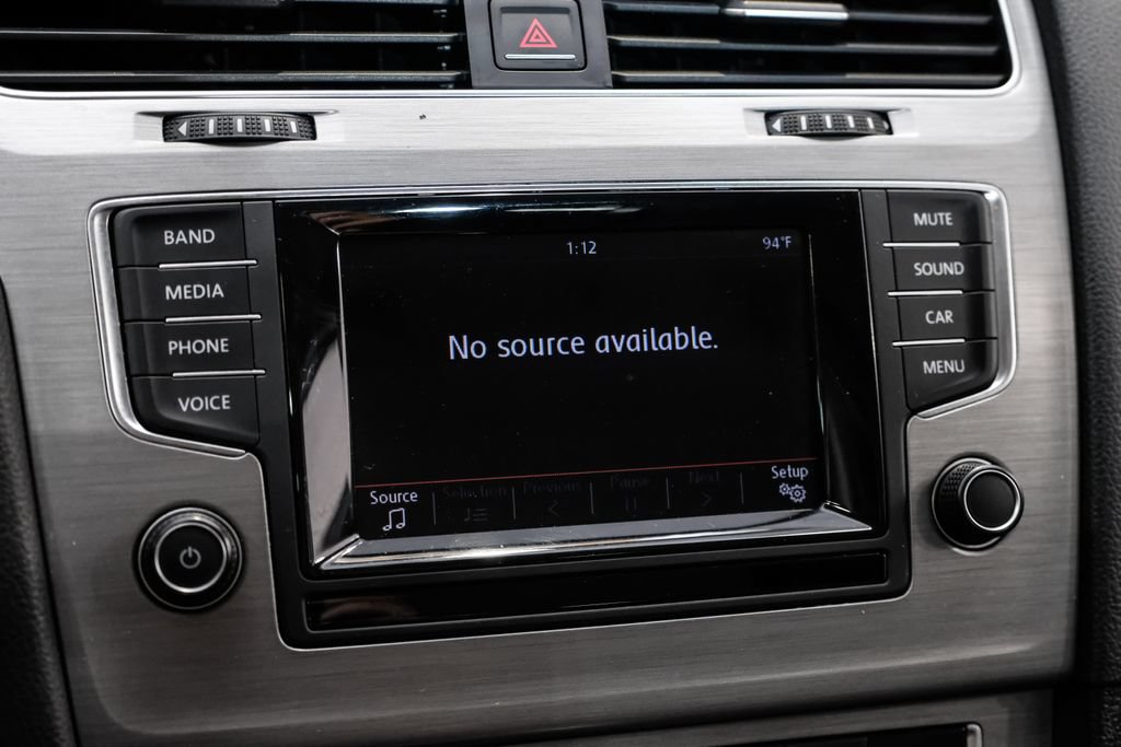 Used 2015 Volkswagen Golf S FWD image 26