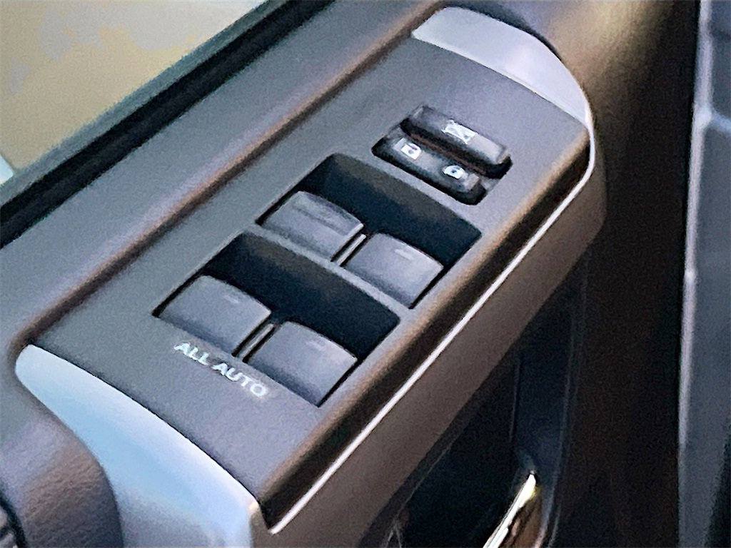 Used 2022 Toyota 4Runner SR5 Premium w/ Moonroof Package image 18