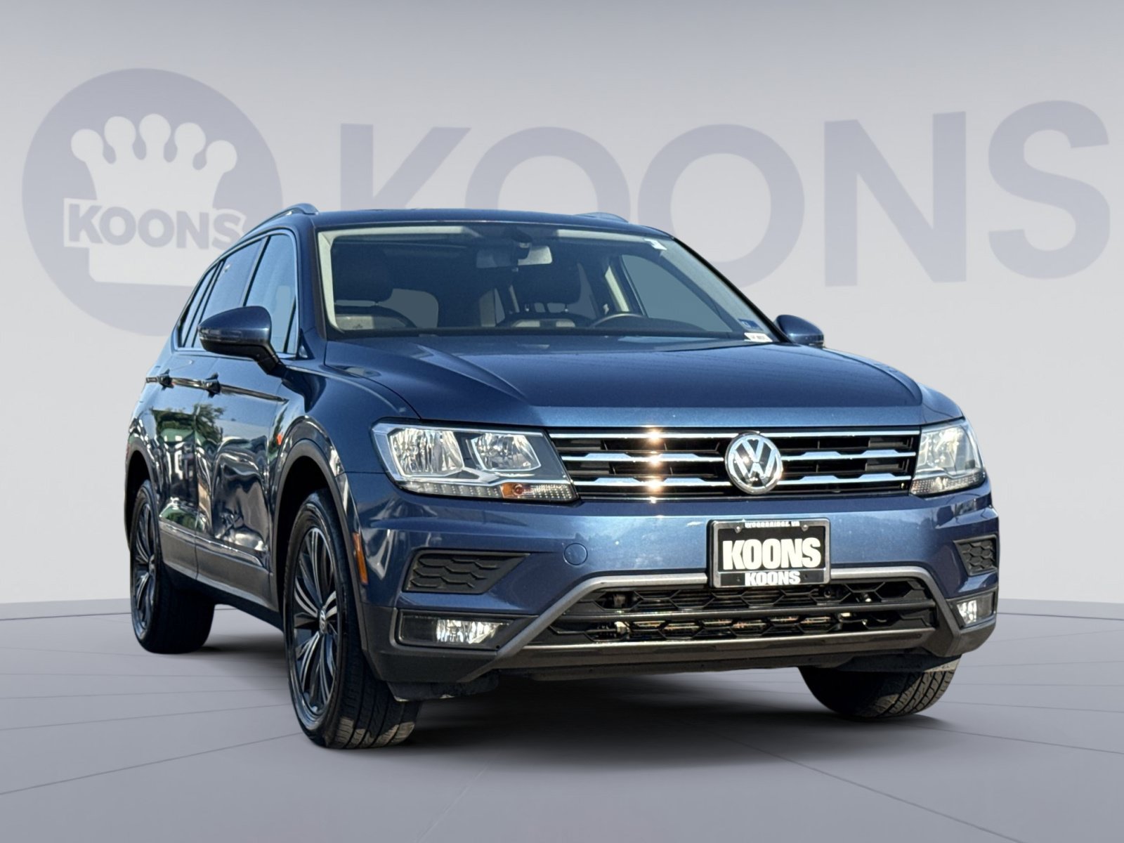 Used 2018 Volkswagen Tiguan SEL AWD/4WD image 8