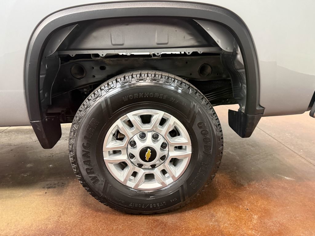 Used 2025 Chevrolet Silverado 2500 LT w/ Convenience Package AWD/4WD image 89