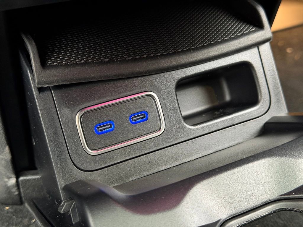 Used 2025 Mercedes-Benz GLS 450 4MATIC image 38