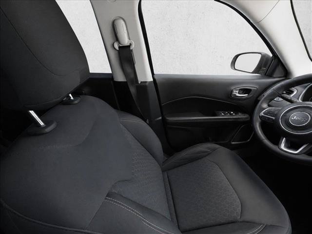 Used 2017 Jeep Compass Sport w/ Tech Group FWD image 15