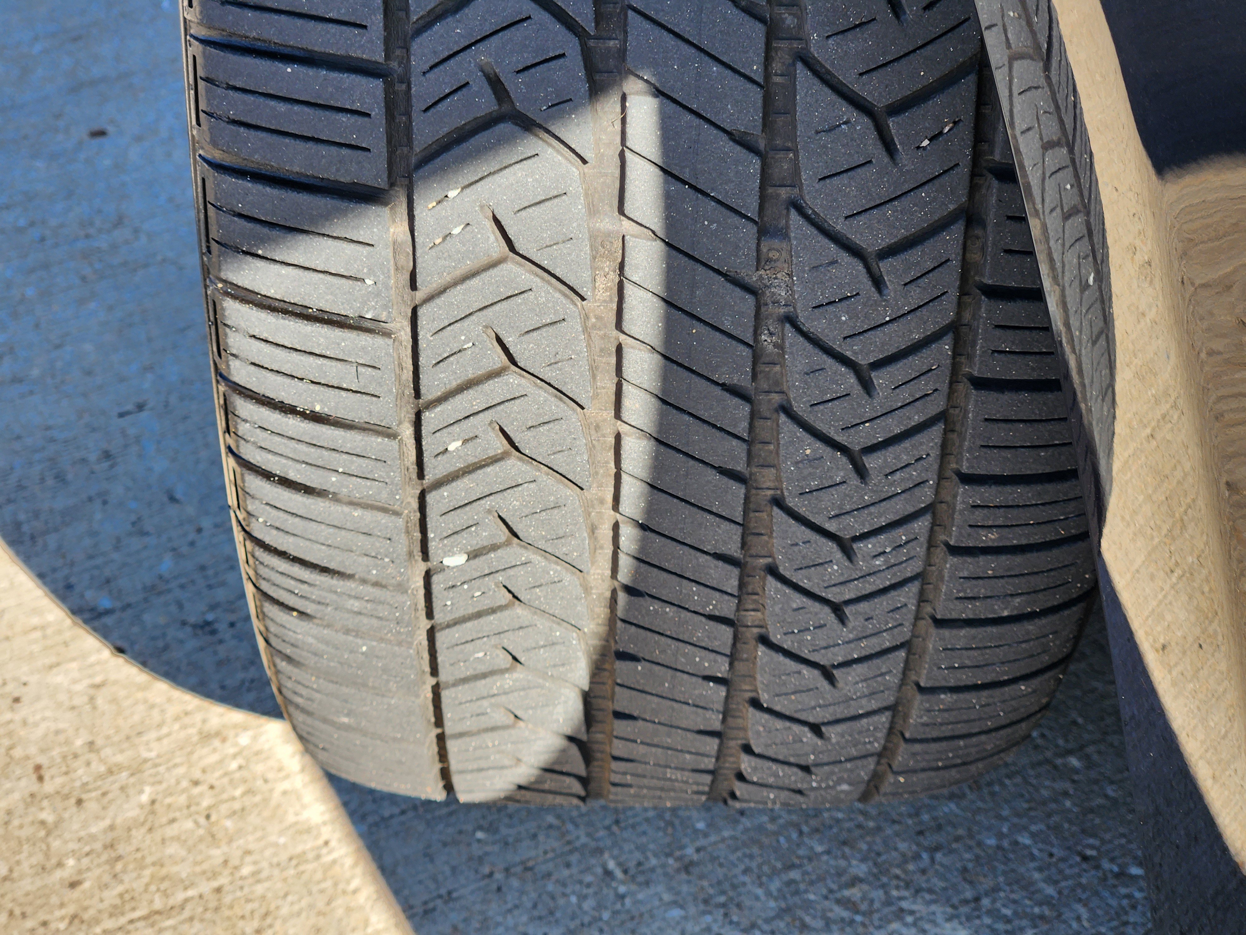 Used 2021 BMW M550i xDrive M550i xDrive w/ Premium Package image 11