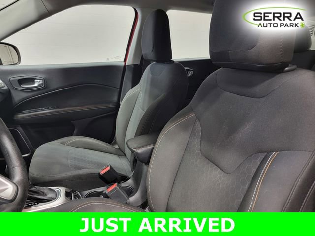 Used 2018 Jeep Compass Sport FWD image 12