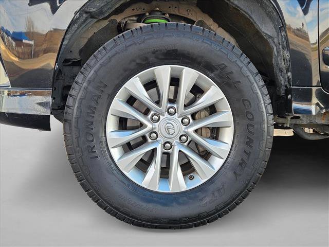 Used 2017 Lexus GX 460 image 26