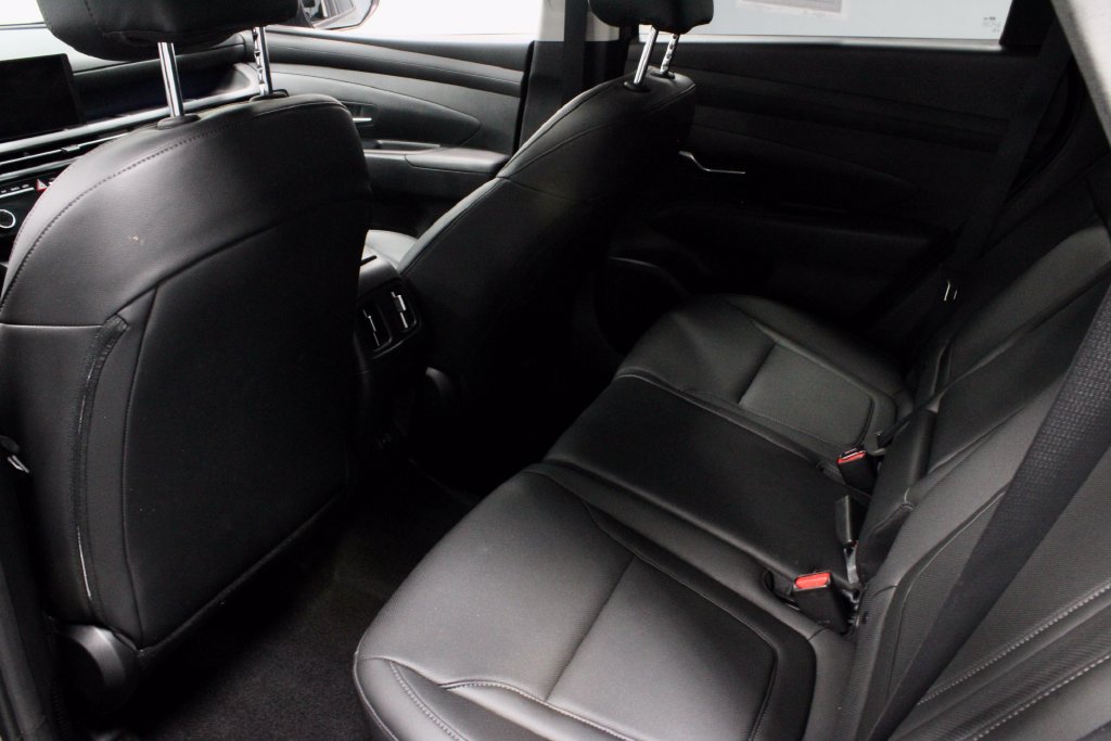 Used 2025 Hyundai Tucson SEL AWD/4WD image 21