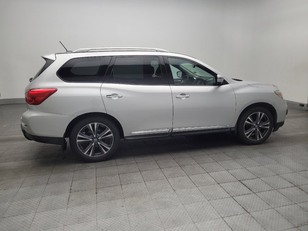 Used 2017 Nissan Pathfinder Platinum FWD image 10