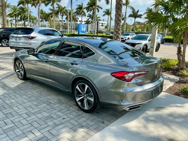 Certified 2025 Acura TLX w/ Technology Package image 4