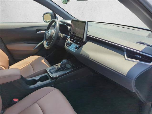 Certified 2026 Toyota Corolla Cross XLE FWD image 23