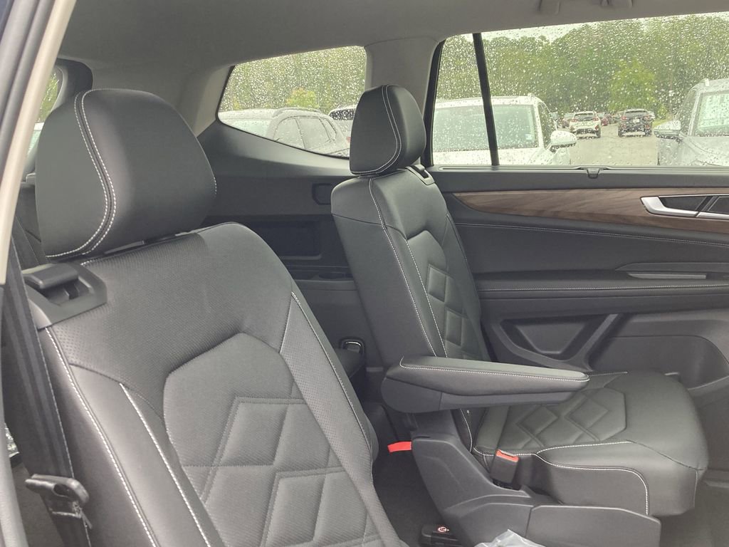 New 2026 Volkswagen Atlas SE image 16
