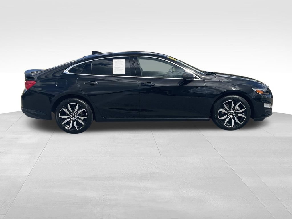 Used 2024 Chevrolet Malibu RS FWD image 2