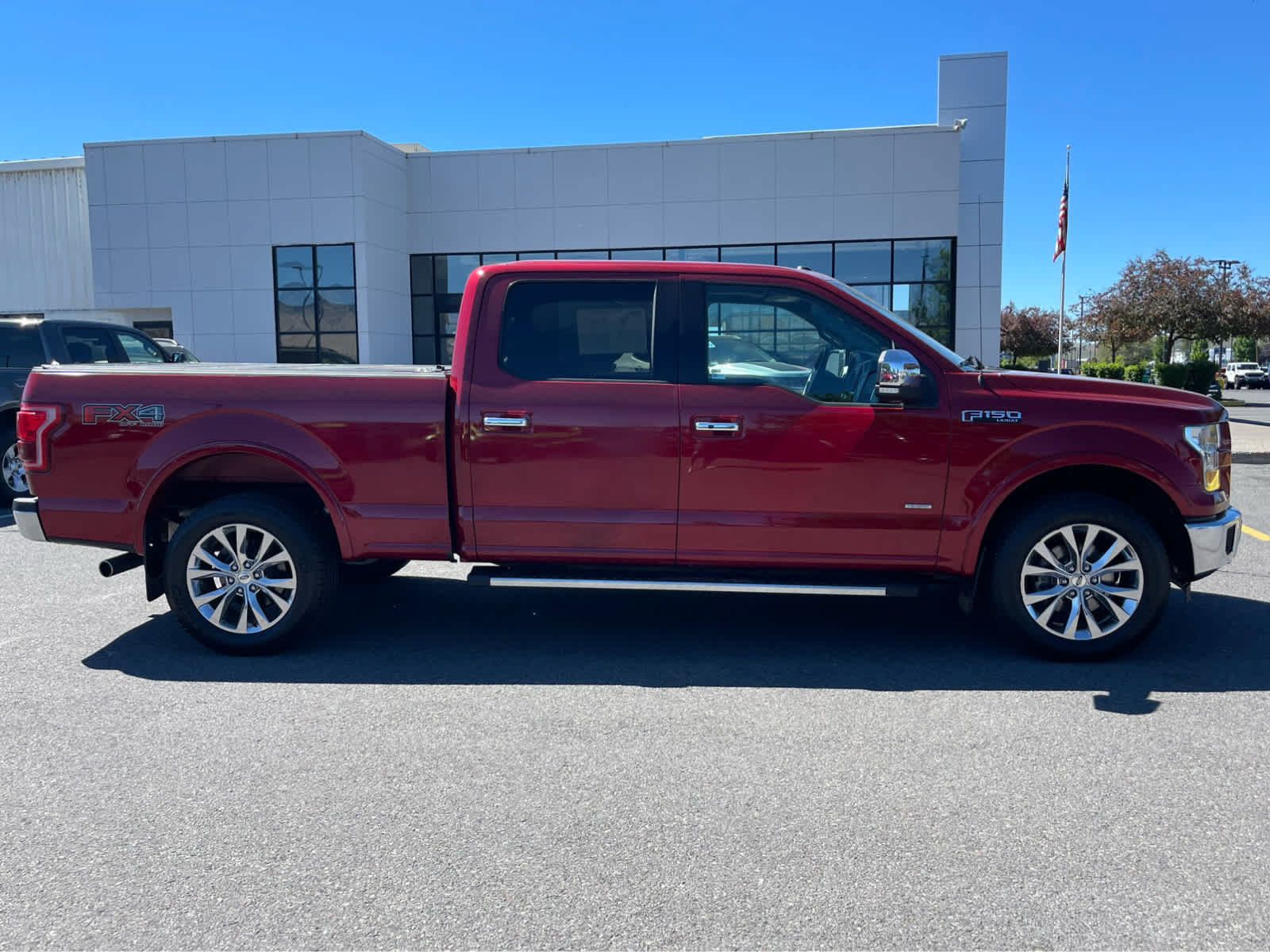 Used 2015 Ford F150 Lariat AWD/4WD image 4