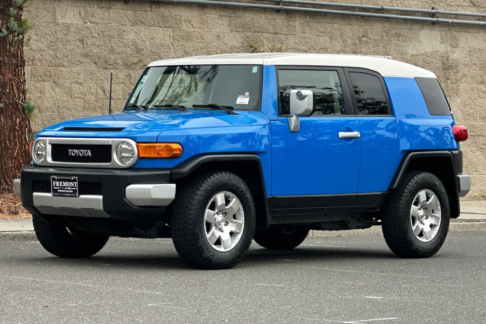 Used 2008 Toyota FJ Cruiser 2WD image 7