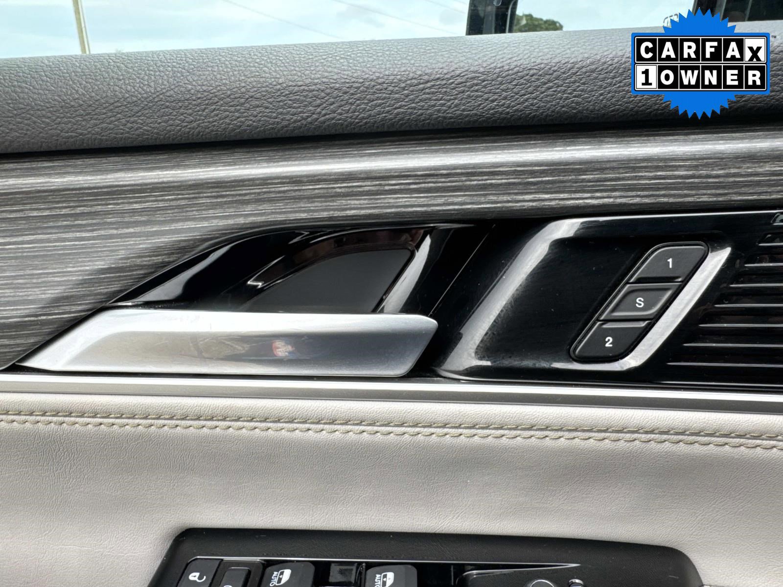Used 2024 Jeep Wagoneer Series II w/ Flexible Seating Group RWD image 23
