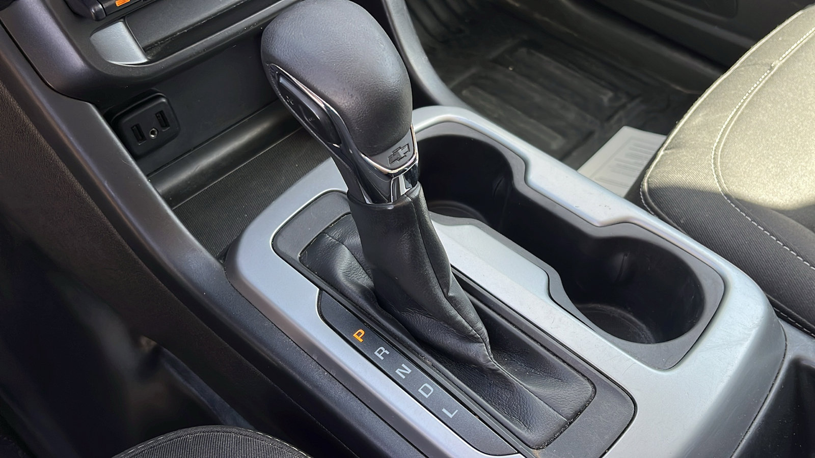 Used 2022 Chevrolet Colorado LT w/ Fleet Safety Package image 21