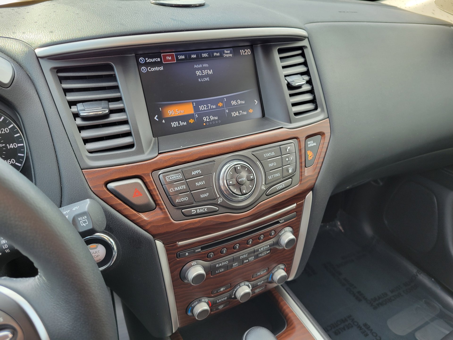 Used 2019 Nissan Pathfinder Platinum image 28