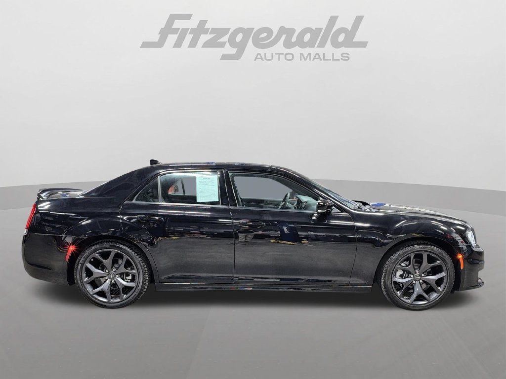 Used 2023 Chrysler 300 S w/ Comfort Group RWD image 16