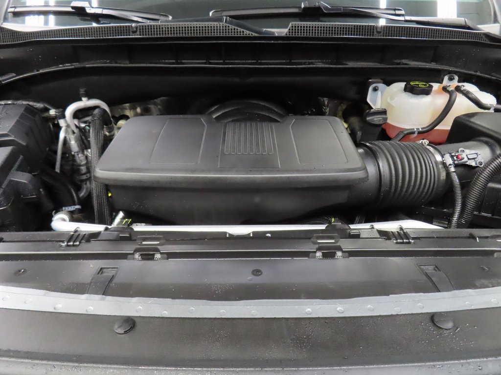 Used 2025 Chevrolet Tahoe High Country image 34