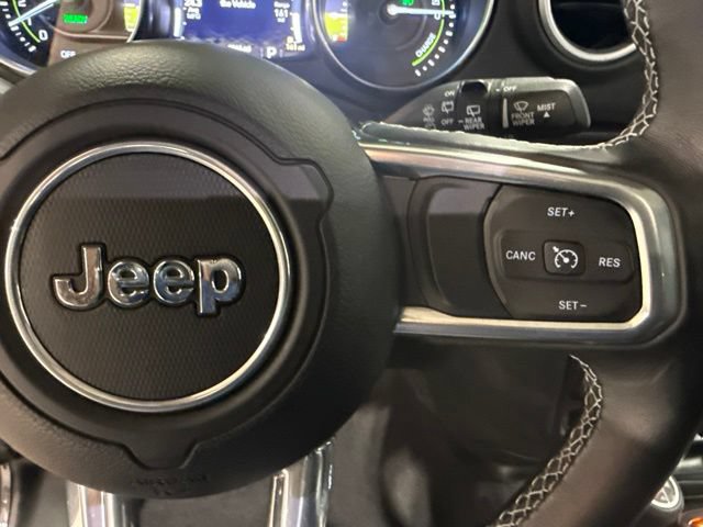 Used 2022 Jeep Wrangler Unlimited Sahara w/ Cold Weather Group AWD/4WD image 40