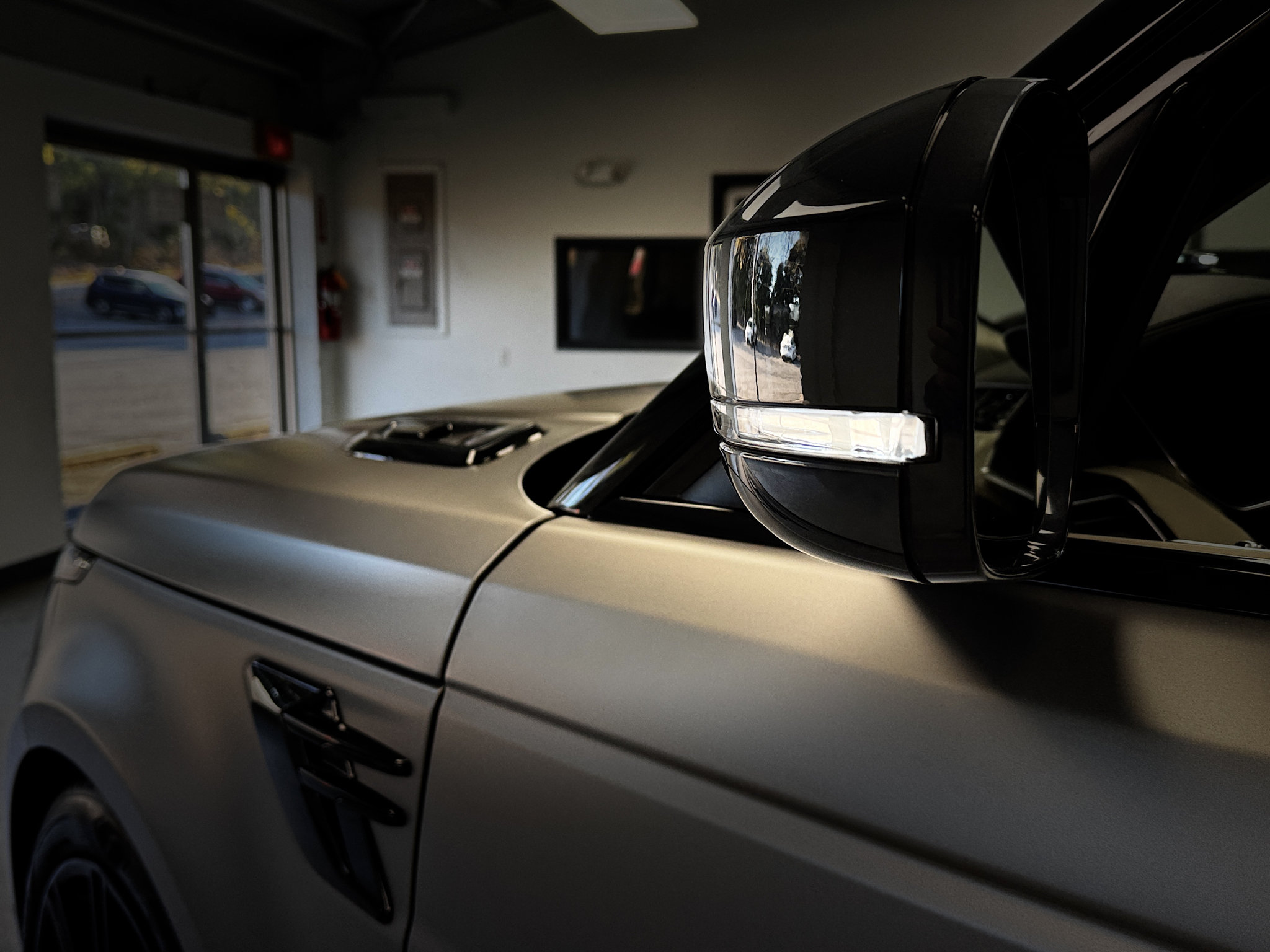 Used 2019 Land Rover Range Rover Sport HSE Dynamic AWD/4WD image 12