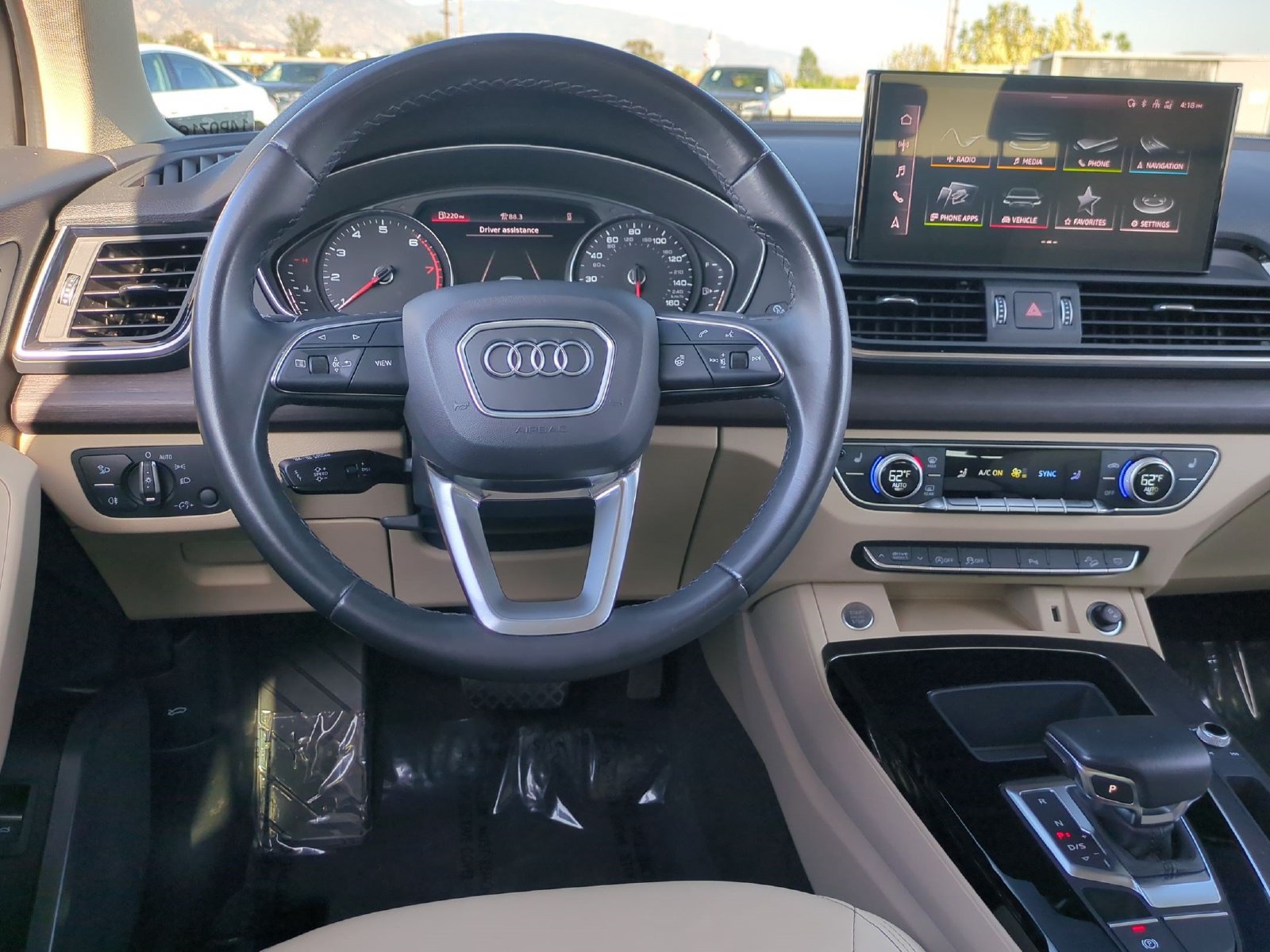 Used 2023 Audi Q5 2.0T Premium w/ Convenience Package AWD/4WD image 9