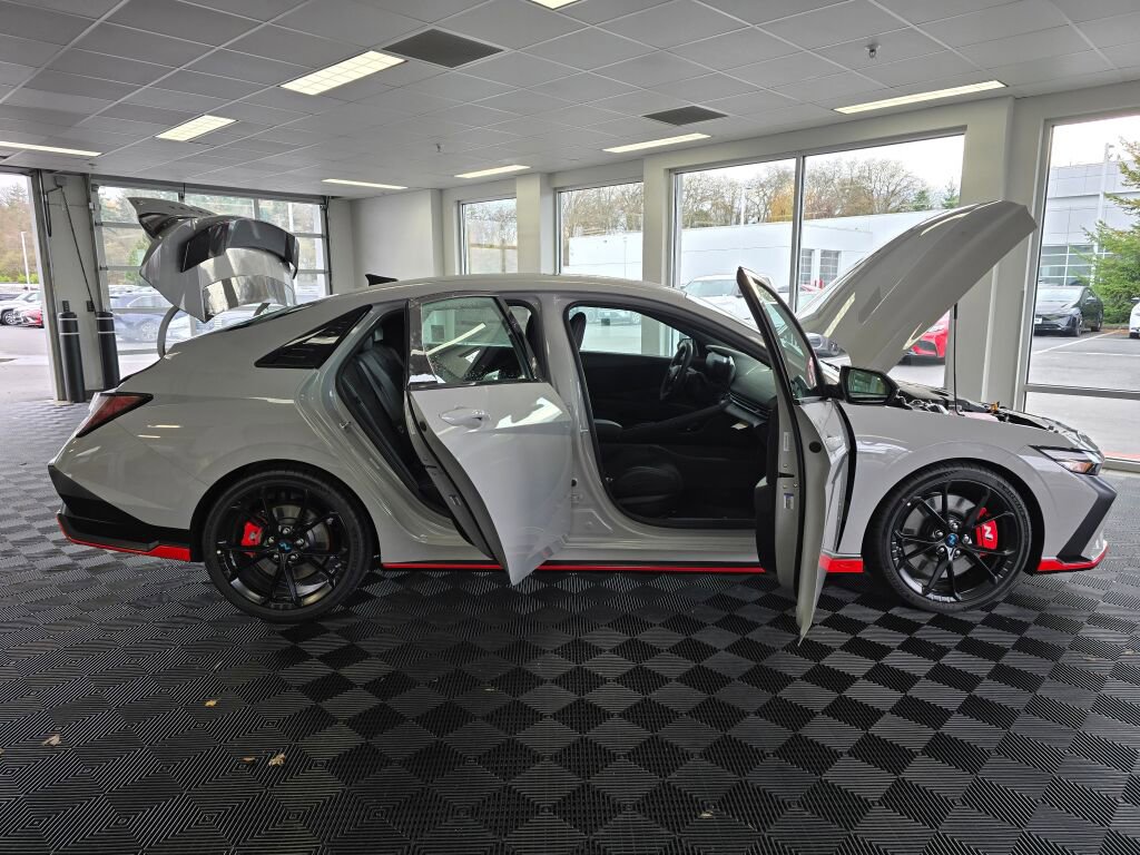 New 2026 Hyundai Elantra N Base image 18