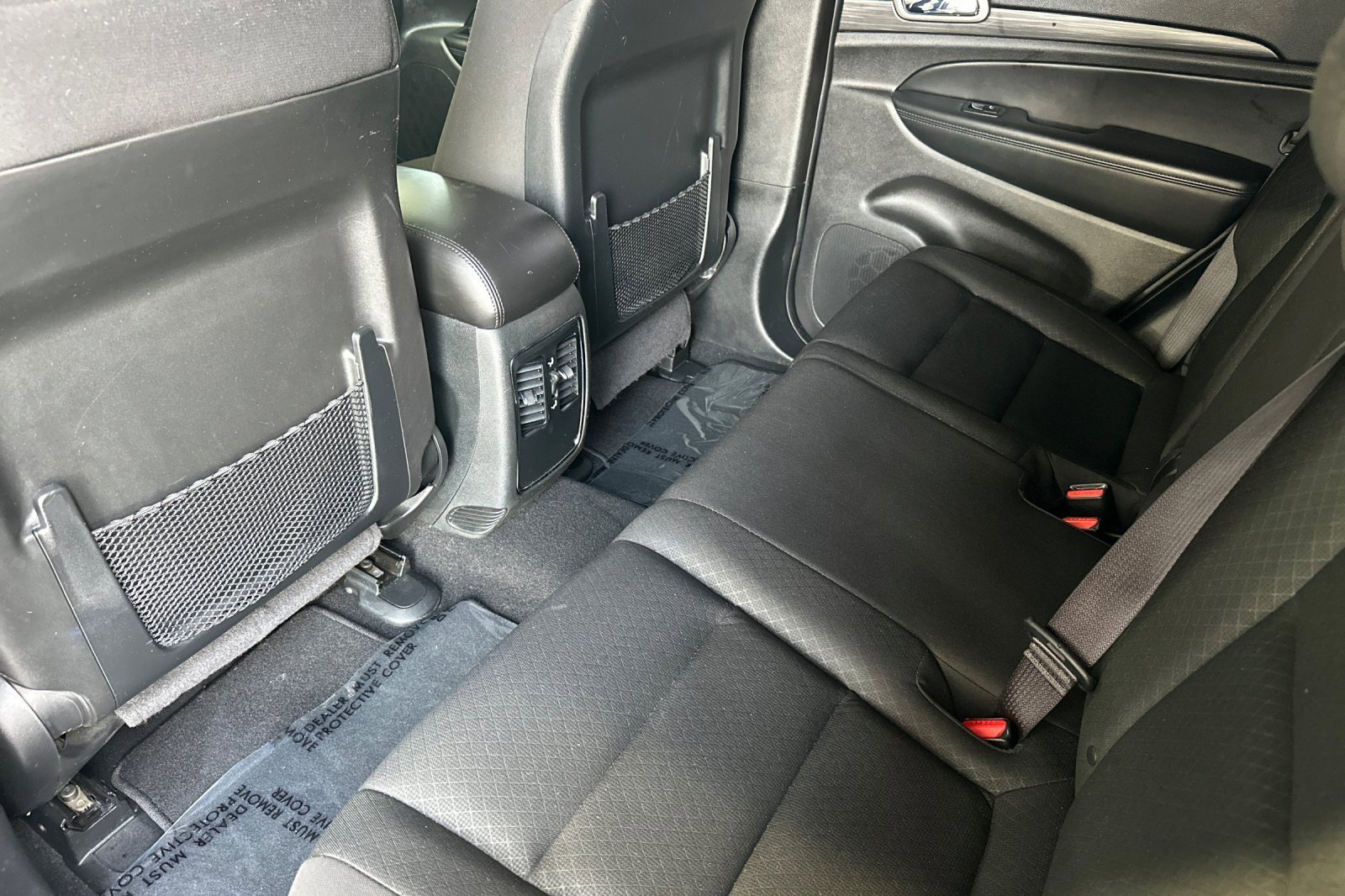 Used 2021 Jeep Grand Cherokee Laredo image 11