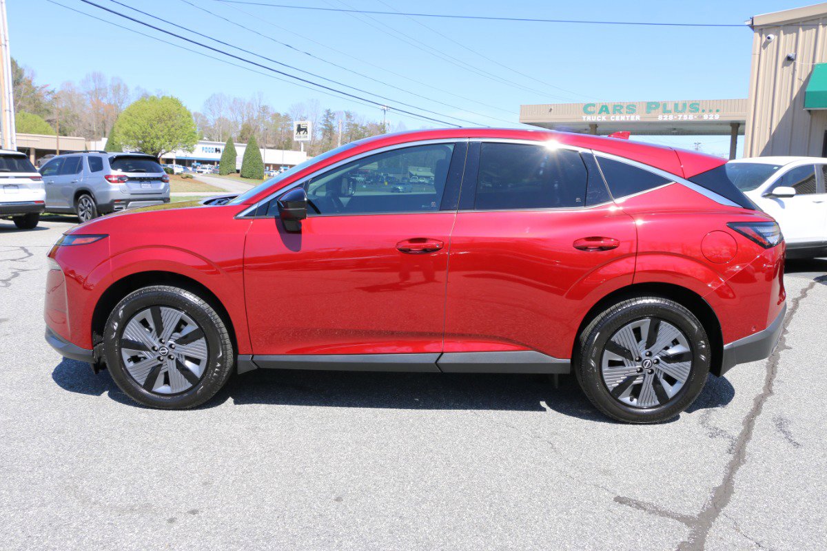Used 2025 Nissan Murano SL AWD/4WD image 2